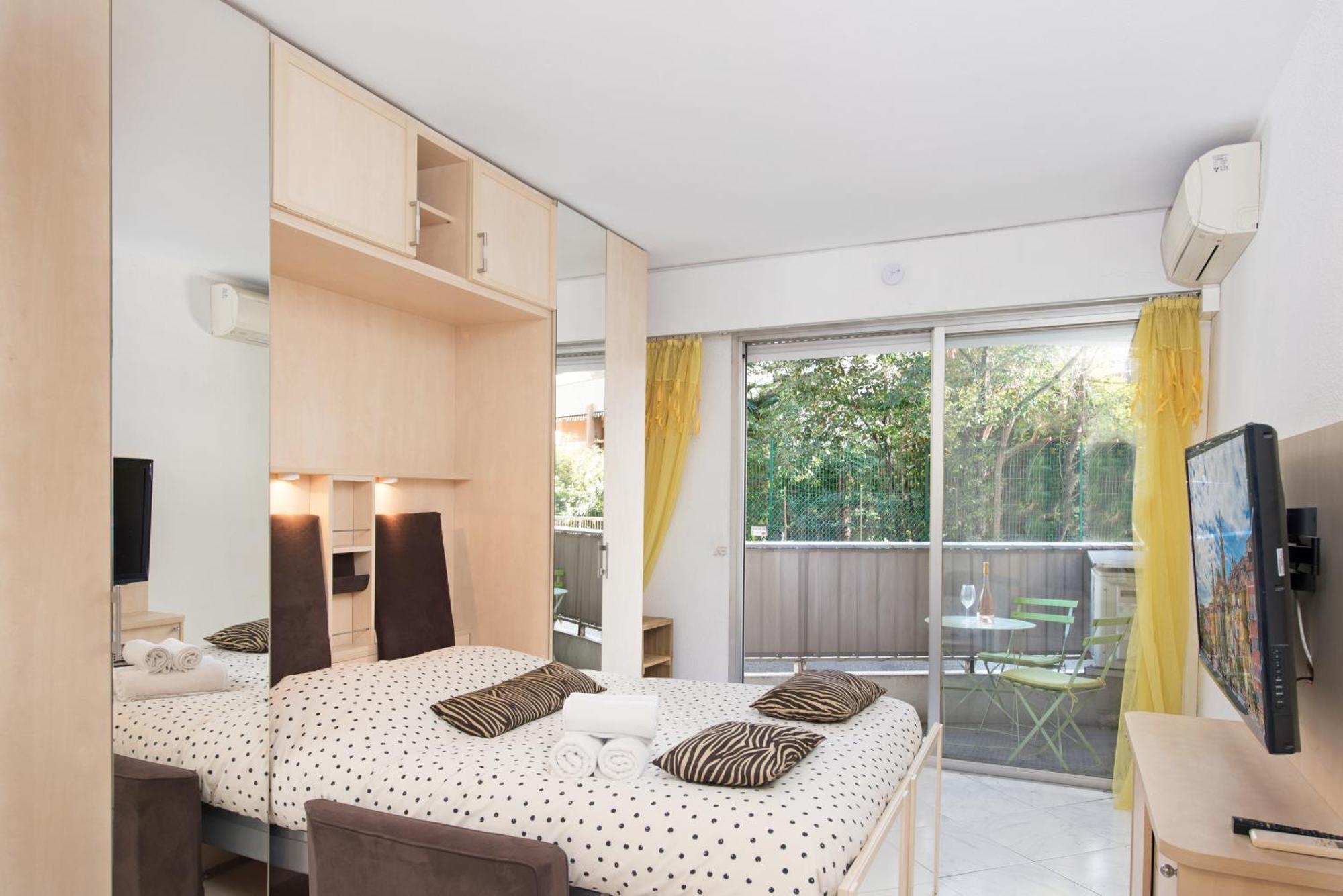 Cosy Studio - Residence Front De Mer - Menton Dış mekan fotoğraf