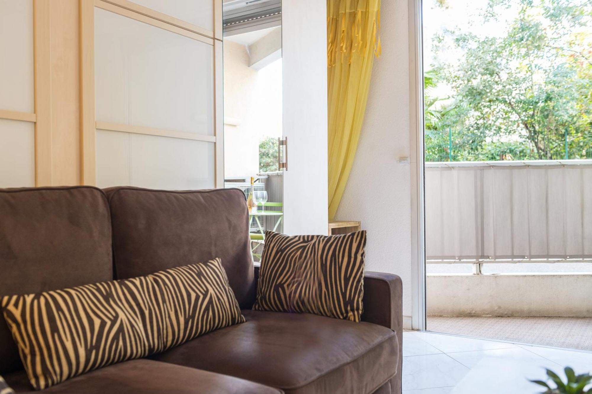 Cosy Studio - Residence Front De Mer - Menton Dış mekan fotoğraf